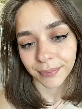 yoyogirlx Adlı Modelin Canlı XXX Sohbeti