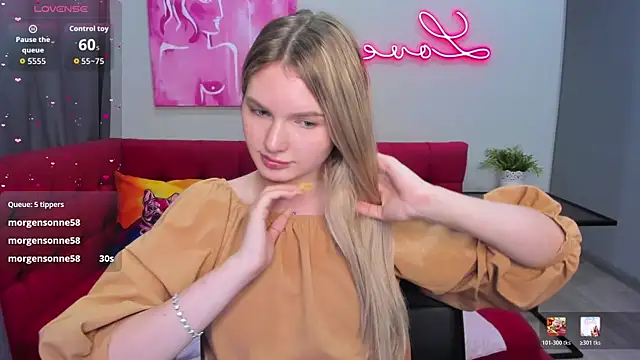 EvelineAmore élő XXX-chatje