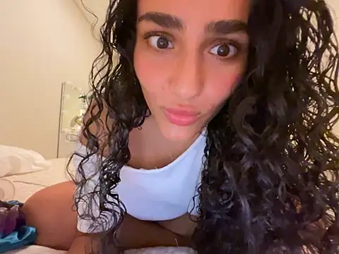 silkygemm Adlı Modelin Canlı XXX Sohbeti