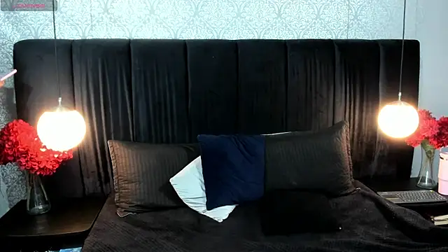 XXX chat uživo modela RoxieVander