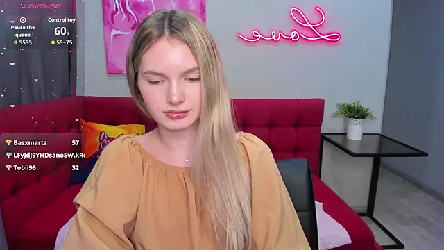 دردشة EvelineAmore الجنسية المباشرة