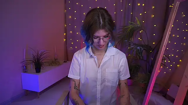 Lain_Root Live XXX-Chat
