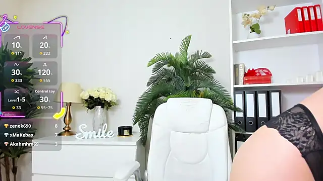 Chat +18 de amayawest ao vivo