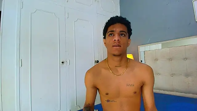 _Thiago12 Live XXX-chat
