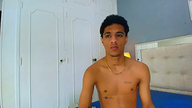 _Thiago12 Live XXX Chat
