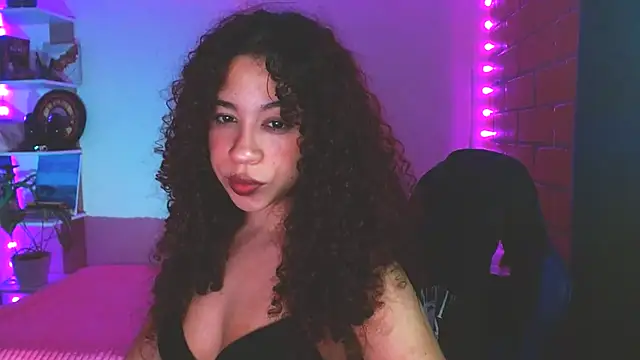 Medussa3033 XXX чат на живо