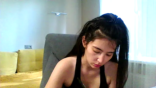 Luneyaa Adlı Modelin Canlı XXX Sohbeti