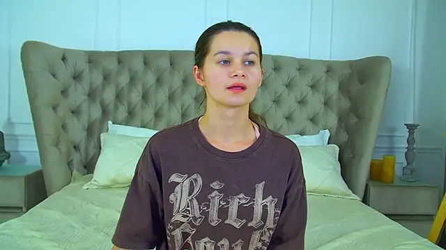 JuliettaTiffani XXX чат на живо