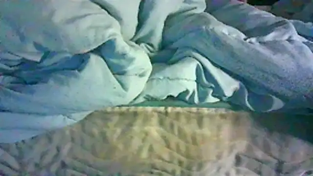 CR3M3_FIR3 Adlı Modelin Canlı XXX Sohbeti