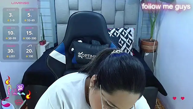Chat XXX ao vivo de evelin_zaens