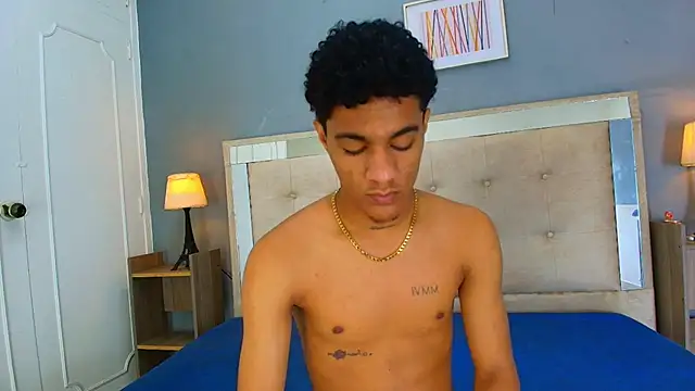 _Thiago12 Live XXX Chat