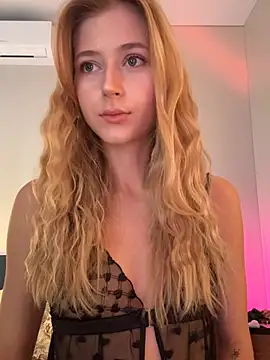 LunaRase's Live XXX Chat