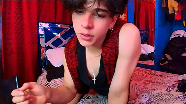 Luke_Howland Adlı Modelin Canlı XXX Sohbeti
