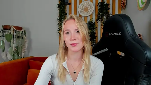 ElaraVoltage – Live XXX-chat