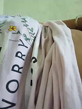 Bong_Puspa's Webcam Show