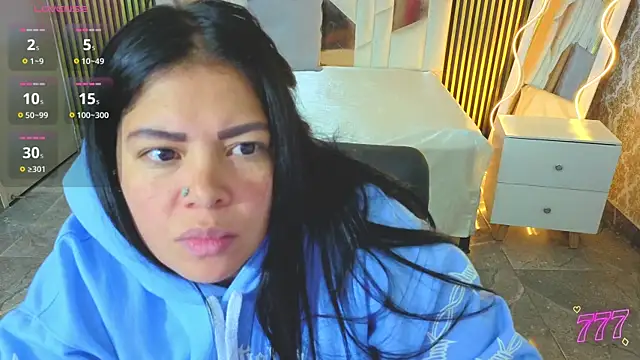 martinna_tay's Live XXX Chat