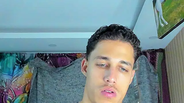 orionblaze69_ Adlı Modelin Canlı XXX Sohbeti