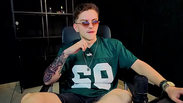 FelixStarkk Chat XXX live