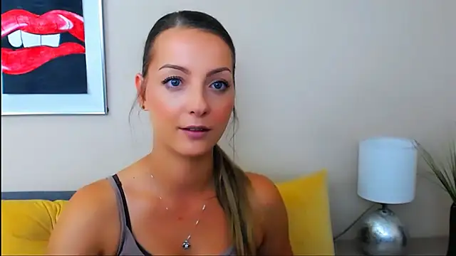 دردشة NatalieSexy الجنسية المباشرة