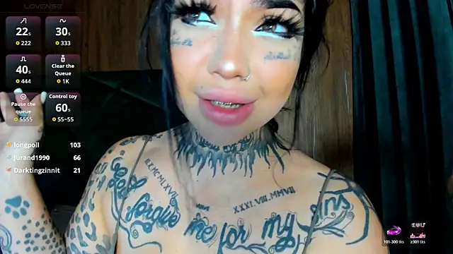 Chat +18 de CreamyInkky_ ao vivo