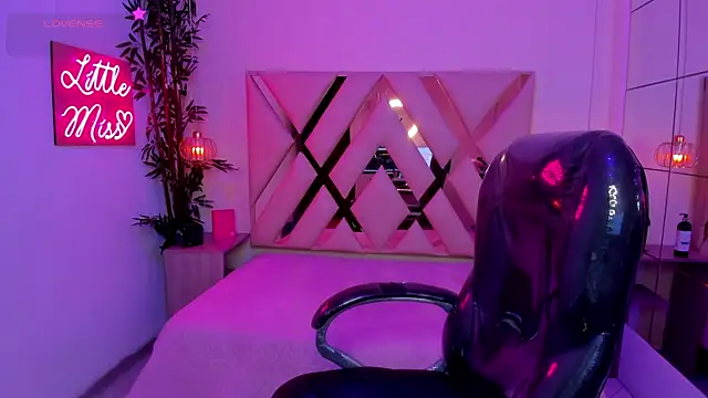 Anyelo_Twink live XXX chat