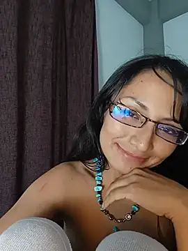 LucyCherry69のライブXXXチャット