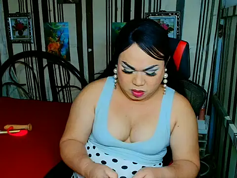 แชท XXX สดของ UnCut_Cock_Ts