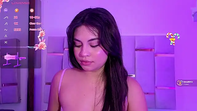 Mikaela-Banes' Live XXX Chat