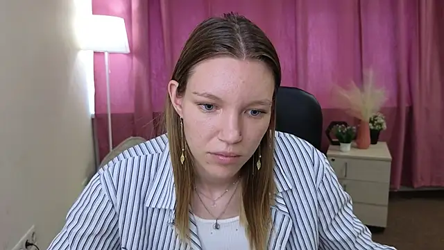 ElainaMoras Live XXX-chat