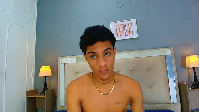 _Thiago12 Live XXX-chat