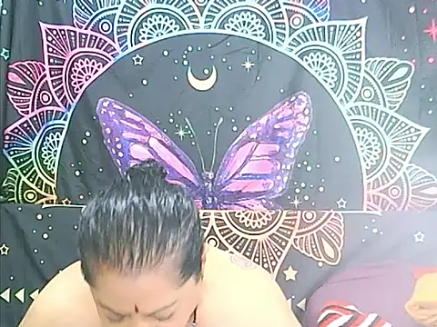 Chat XXX en directo de matureindian