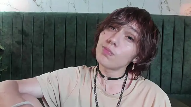 Brunodeluca_ Adlı Modelin Canlı XXX Sohbeti