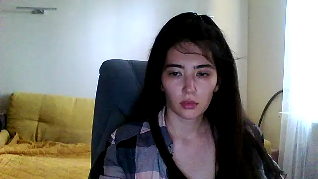 Luneyaa Chat XXX in diretta