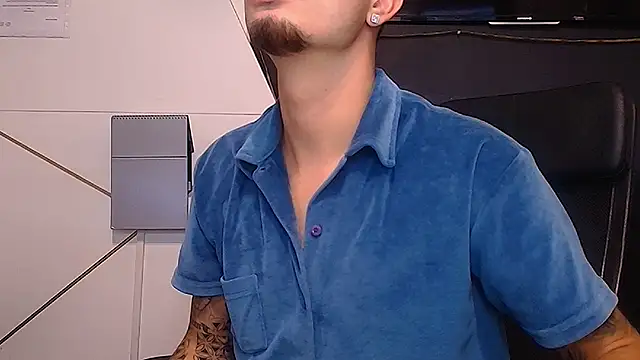 XXX chat uživo modela BrandonTate