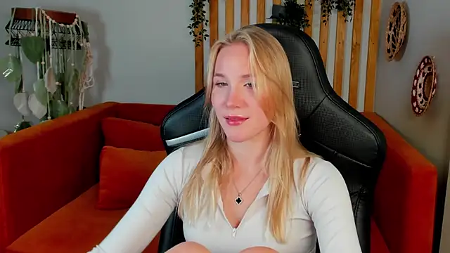ElaraVoltage – Live XXX-chat