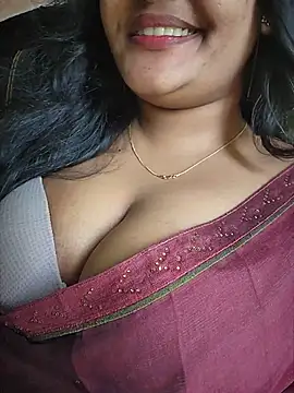 Aruna-1's Live XXX Chat