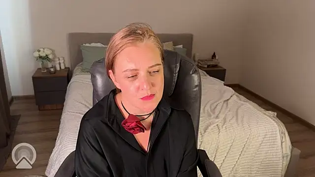 GeniusJinx 라이브 XXX 채팅