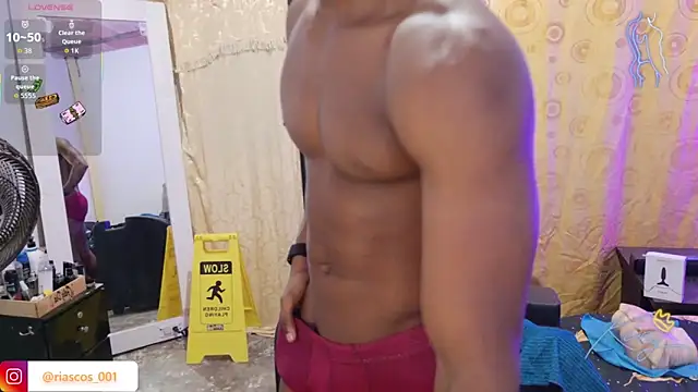 ReyKen-'s Live XXX Chat