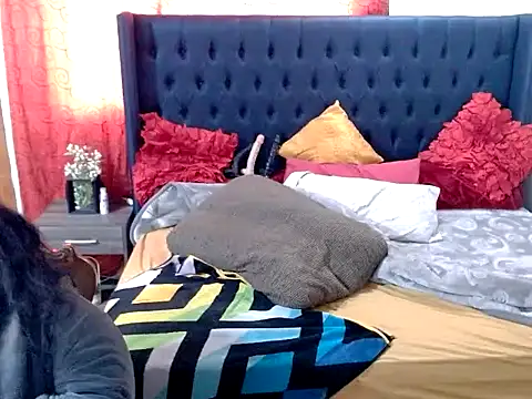 Chat +18 de ROSESNICKER00 ao vivo