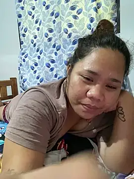 XXX chat uživo modela -CLARAMommy-