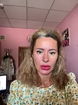 Tania201243 Live XXX-Chat