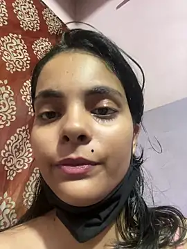 Sandhya_77 Adlı Modelin Canlı XXX Sohbeti