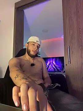 Ryan_Miller111 Live XXX-chat