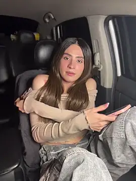 XXX chat uživo modela Lottus_fire