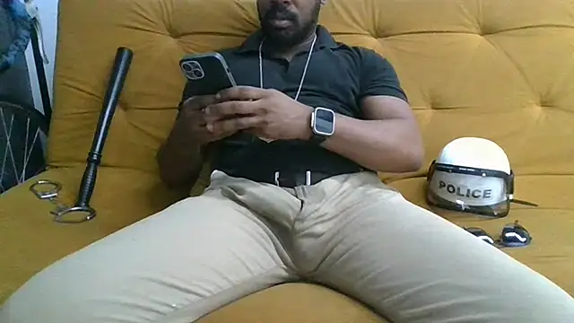 Živý XXX chat POLICEOFFICERTONY