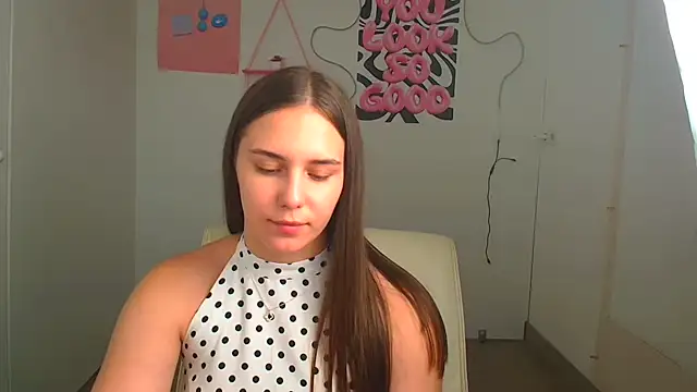 Kyara_ra's Live XXX Chat