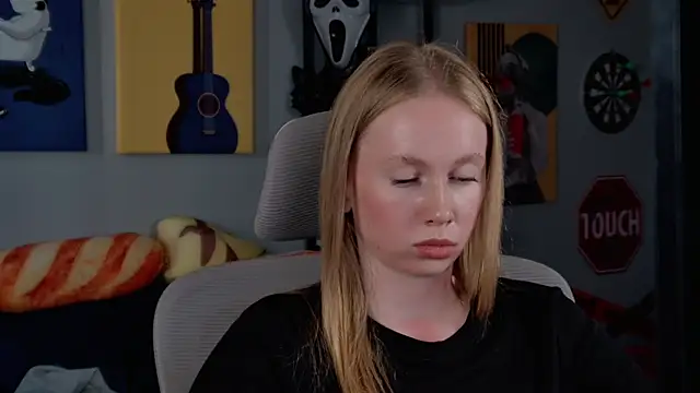 BellaRosewood's Live XXX Chat