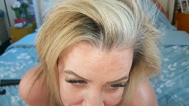 VegasDani's Live XXX Chat