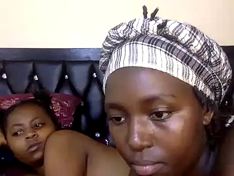 HOTHONEY_XO Live XXX-chat