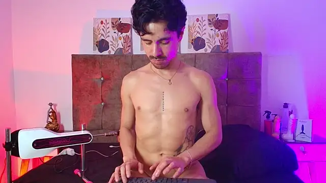 Ethan_Briggs_ Adlı Modelin Canlı XXX Sohbeti